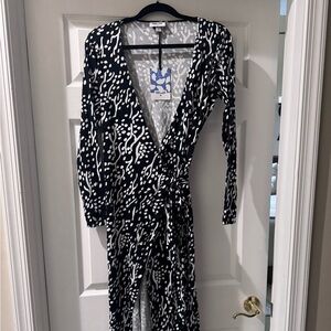 Women’s Diane Von Furstenberg Black and White Wrap Dress Size S